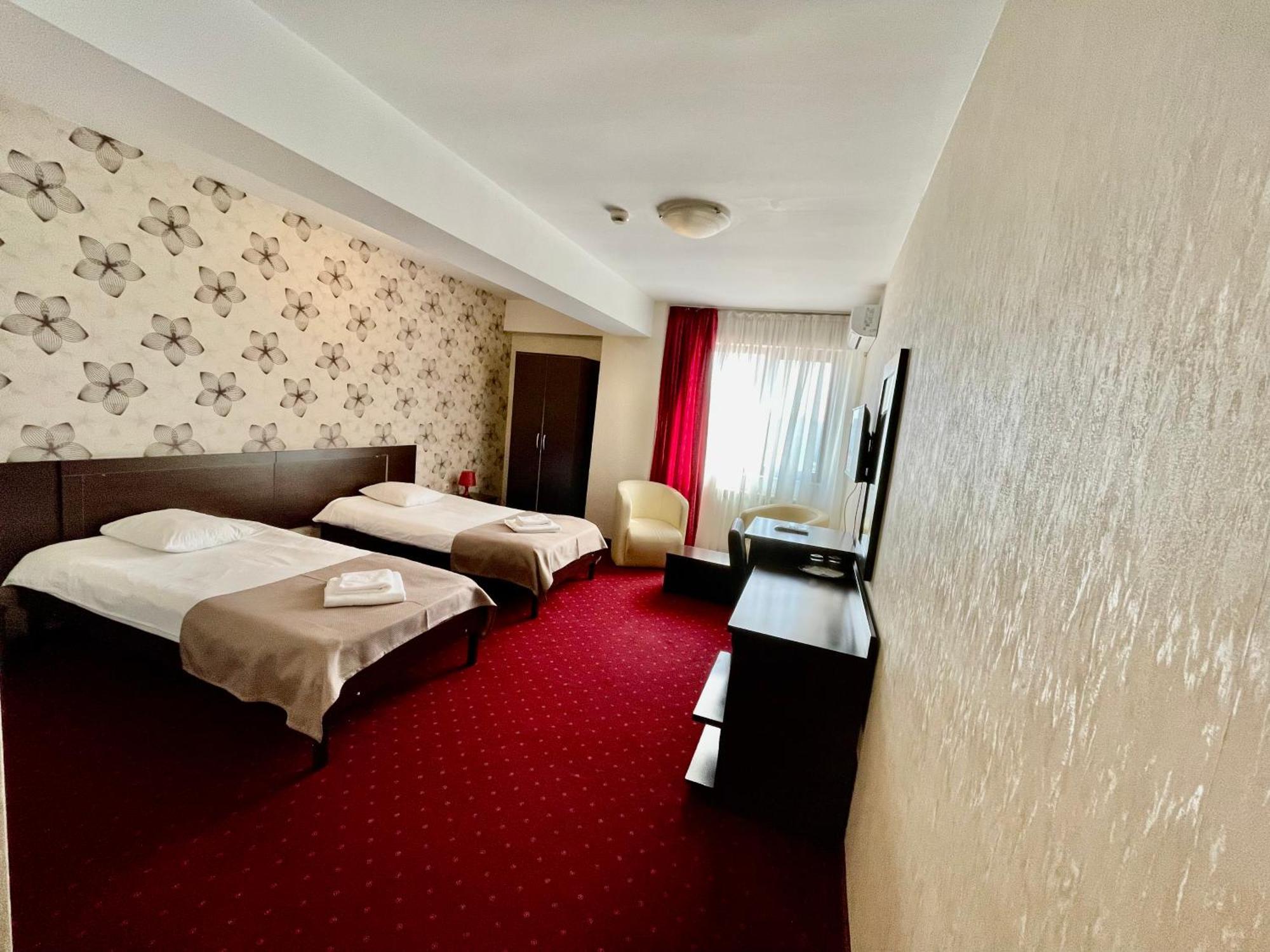 Hotel City Tulcea Exterior photo