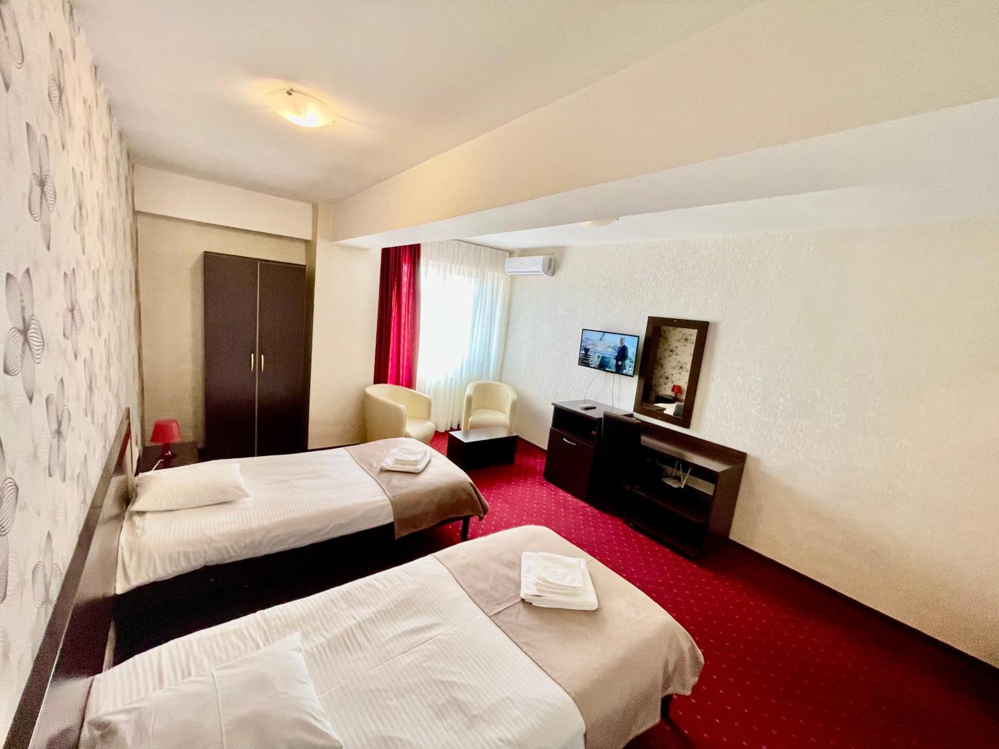 Hotel City Tulcea Exterior photo