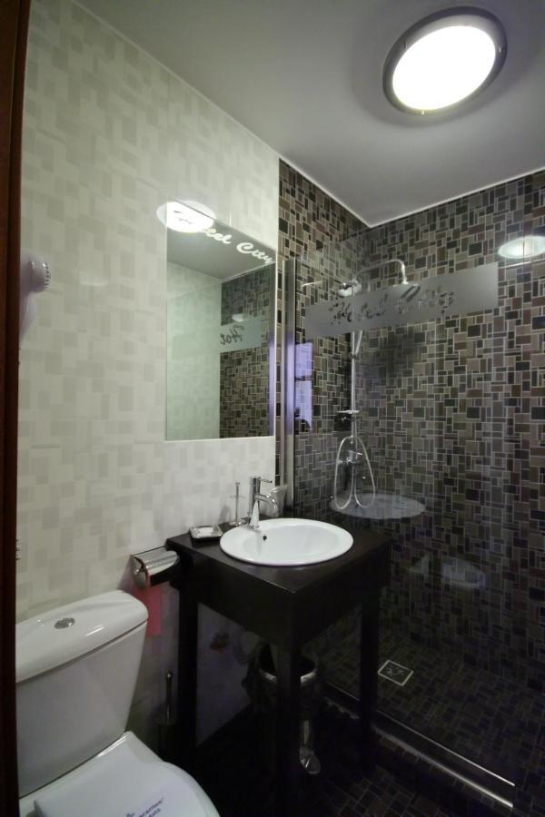 Hotel City Tulcea Exterior photo